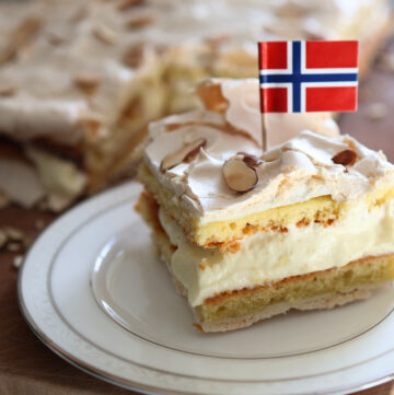 Verdens Beste or Kvæfjordkake | Norwegian World's Best Cake